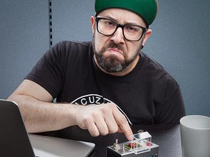 thinkgeek, usb hub, usb 3.0, self-destruct, Cube-Works Self-Destruct USB 3.0 Hub